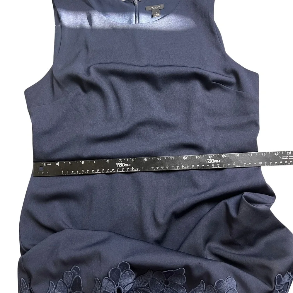 Ann Taylor Factory Navy Blue Floral‎ Eyelet Hem Sleeveless Sheath Dress 12